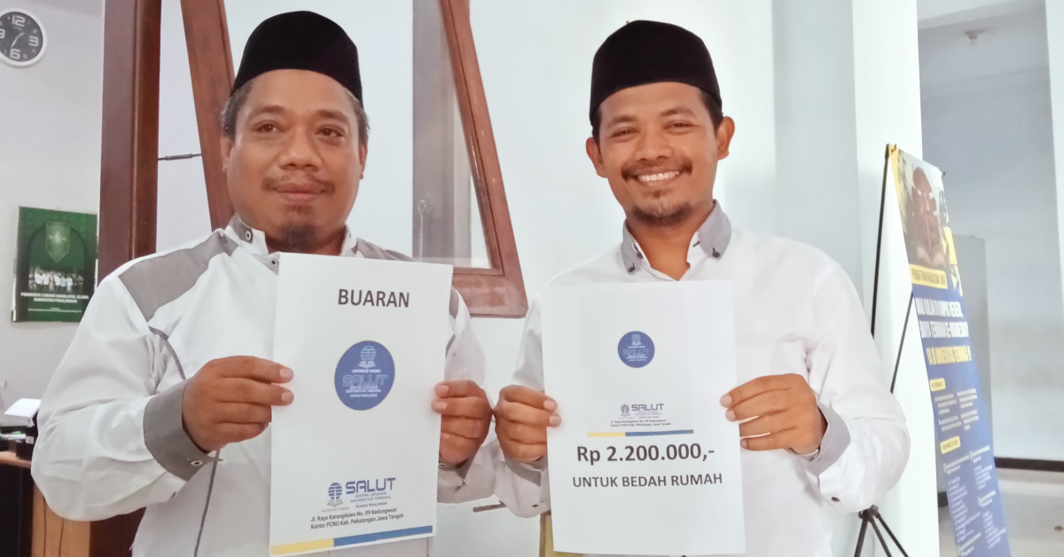 SALUT Buaran Pekalongan Salurkan Shadaqah Melalui LAZISNU untuk Program Bedah Rumah